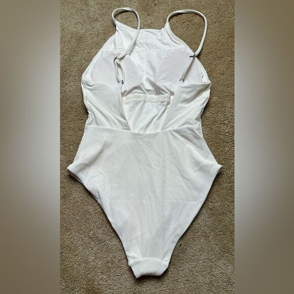 NWT Andie Swim The Asbury Ribbed One-Piece High Neck
Cocoa (off white) - M - Picture 3 of 10